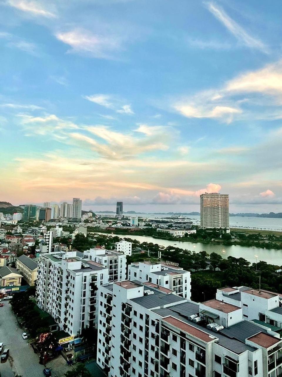 May House Green Bay Garden Ha Long - Near Marina Beach 외부 사진